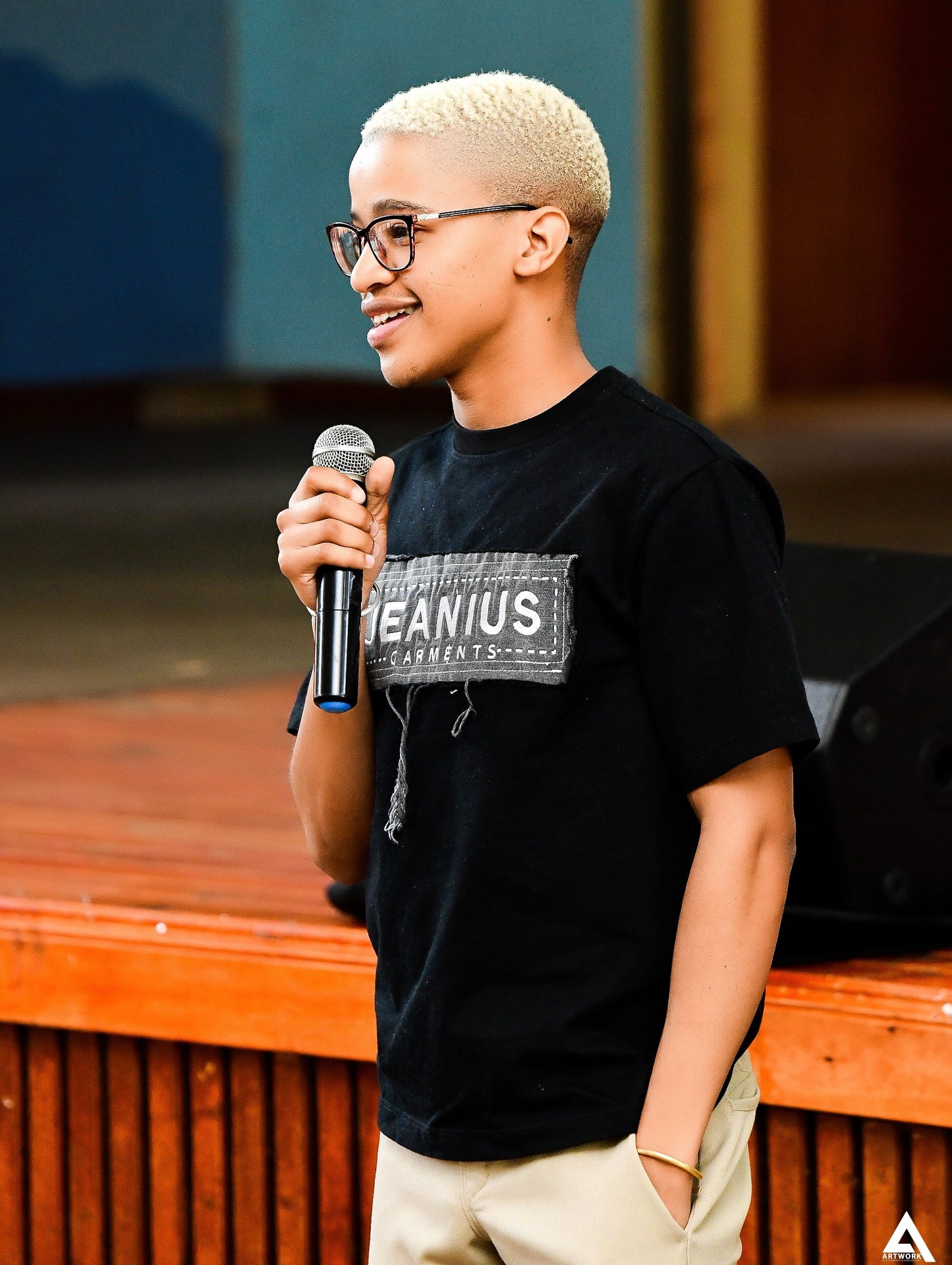 Jeanius Tee